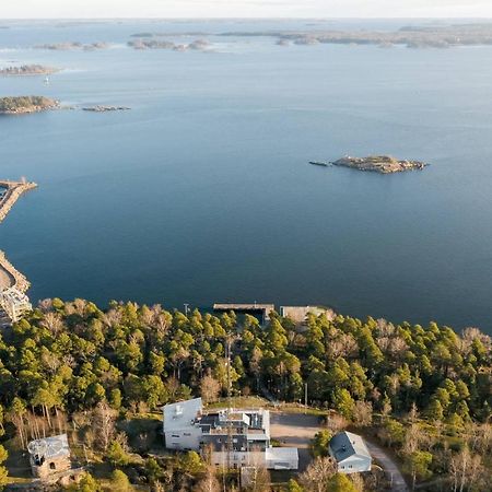 Gasthaus Vanha-Merivartioasema Kotka Exteriör bild