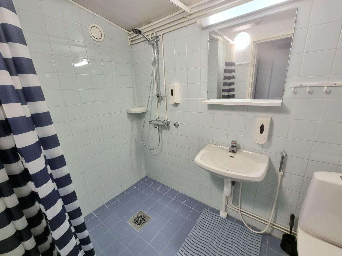 Gasthaus Vanha-Merivartioasema Kotka Exteriör bild