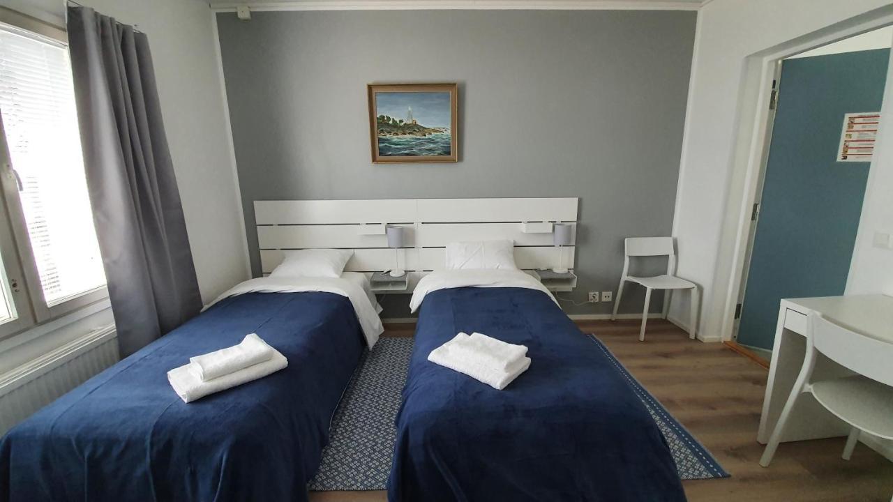 Gasthaus Vanha-Merivartioasema Kotka Exteriör bild