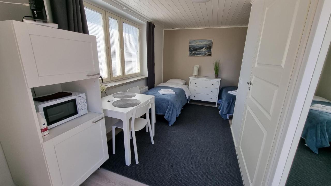 Gasthaus Vanha-Merivartioasema Kotka Exteriör bild