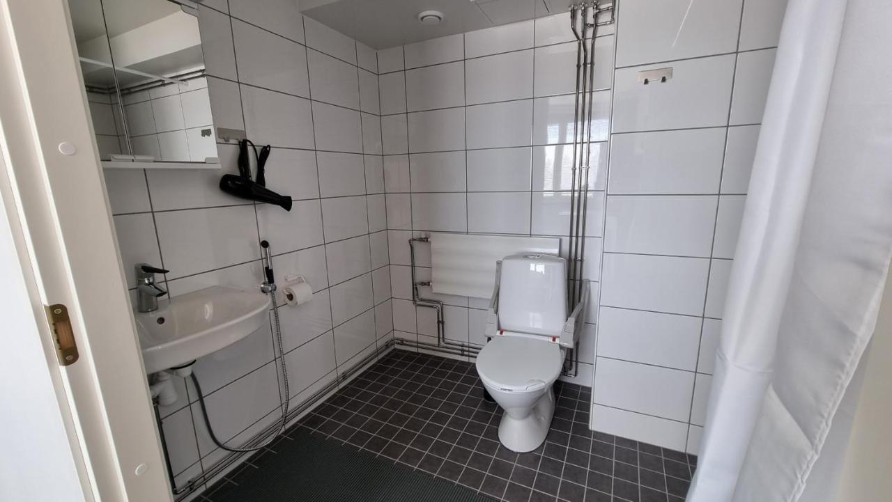Gasthaus Vanha-Merivartioasema Kotka Exteriör bild